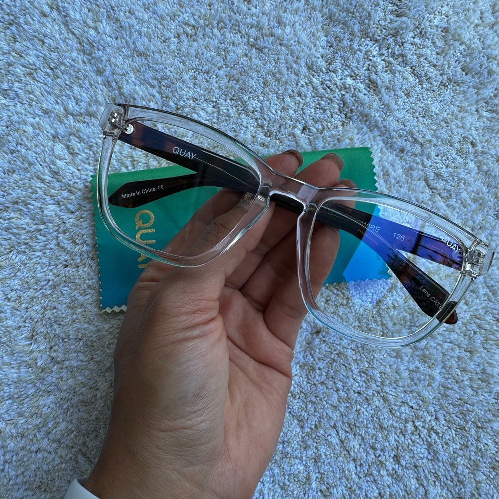 Quay Australia Hardwire 126 Blue Light Glasses Lens Cat.0  Brown/Clear w/case